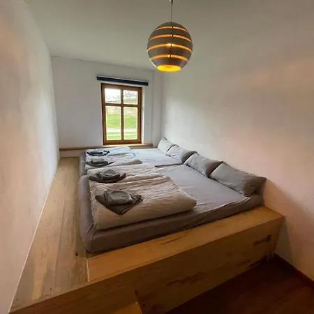 Grosszuegige Im Hause Des Jungbauern *