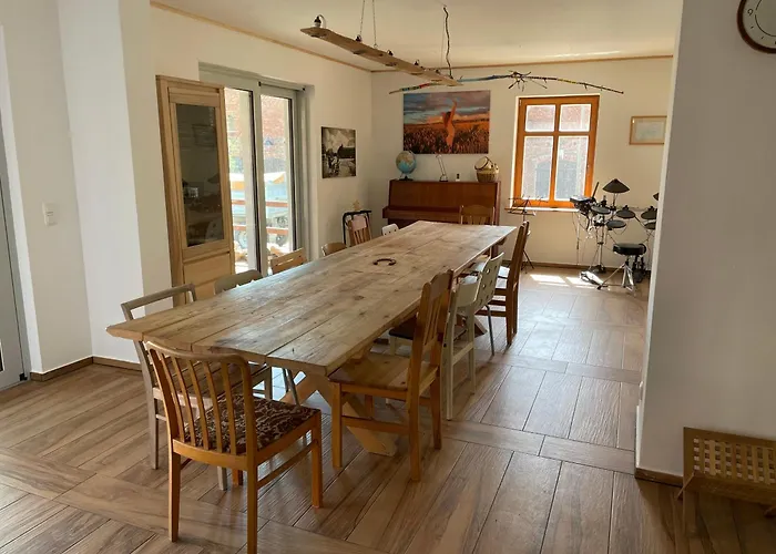 Grosszuegige Im Hause Des Jungbauern *